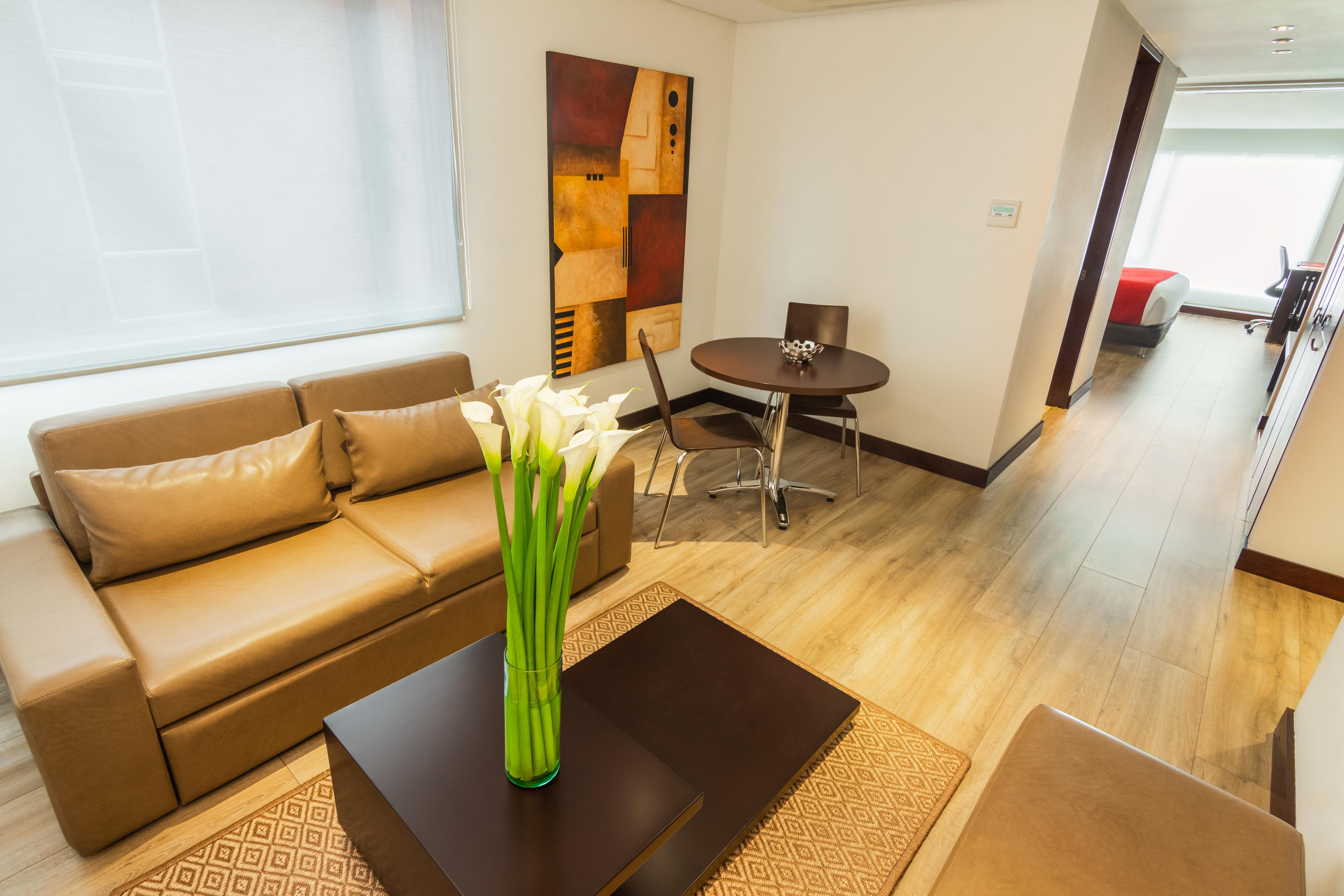 Best Western Plus 93 Park Hotel Bogota Bagian luar foto A typical apartment at the hotel