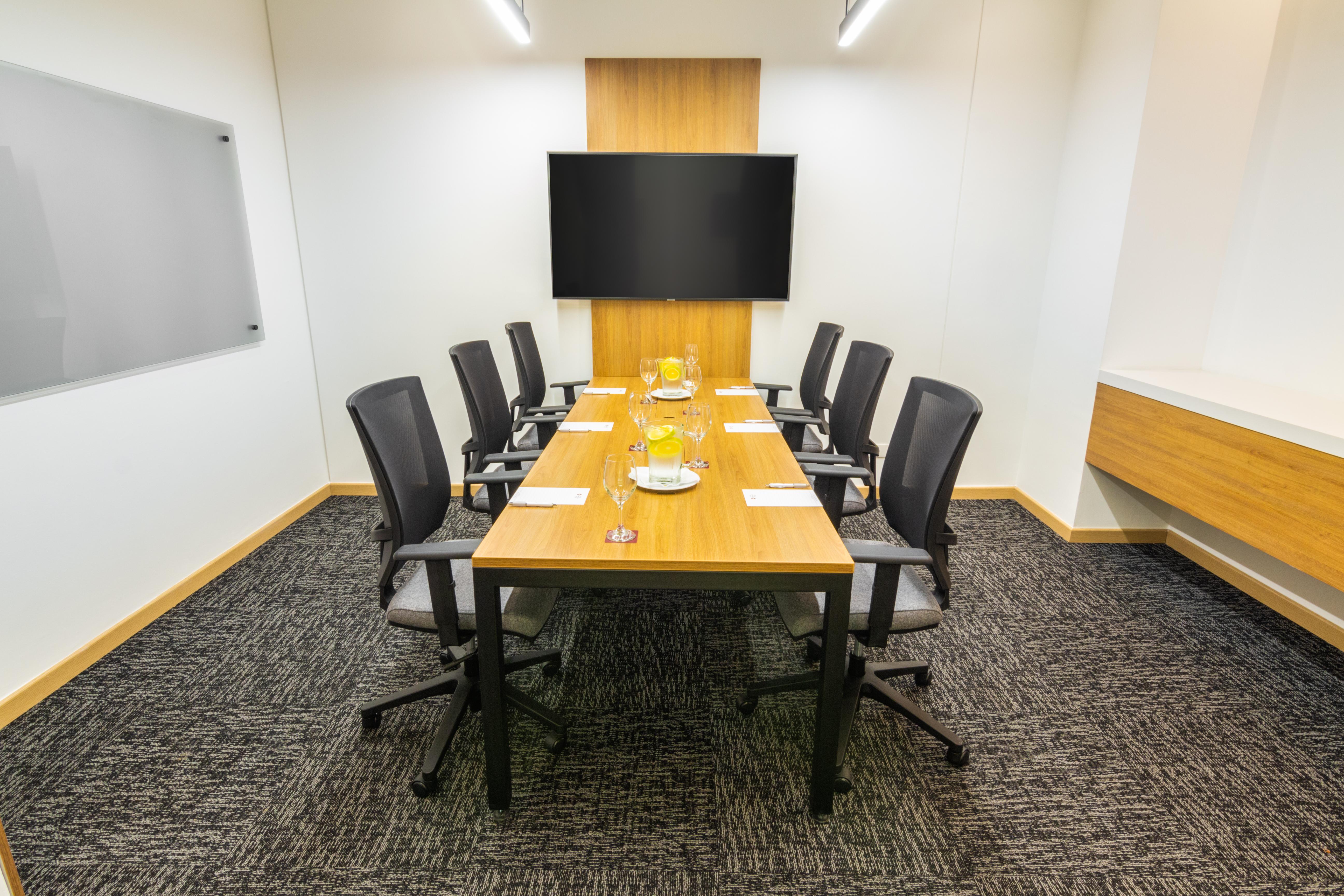 Best Western Plus 93 Park Hotel Bogota Bagian luar foto A typical meeting room
