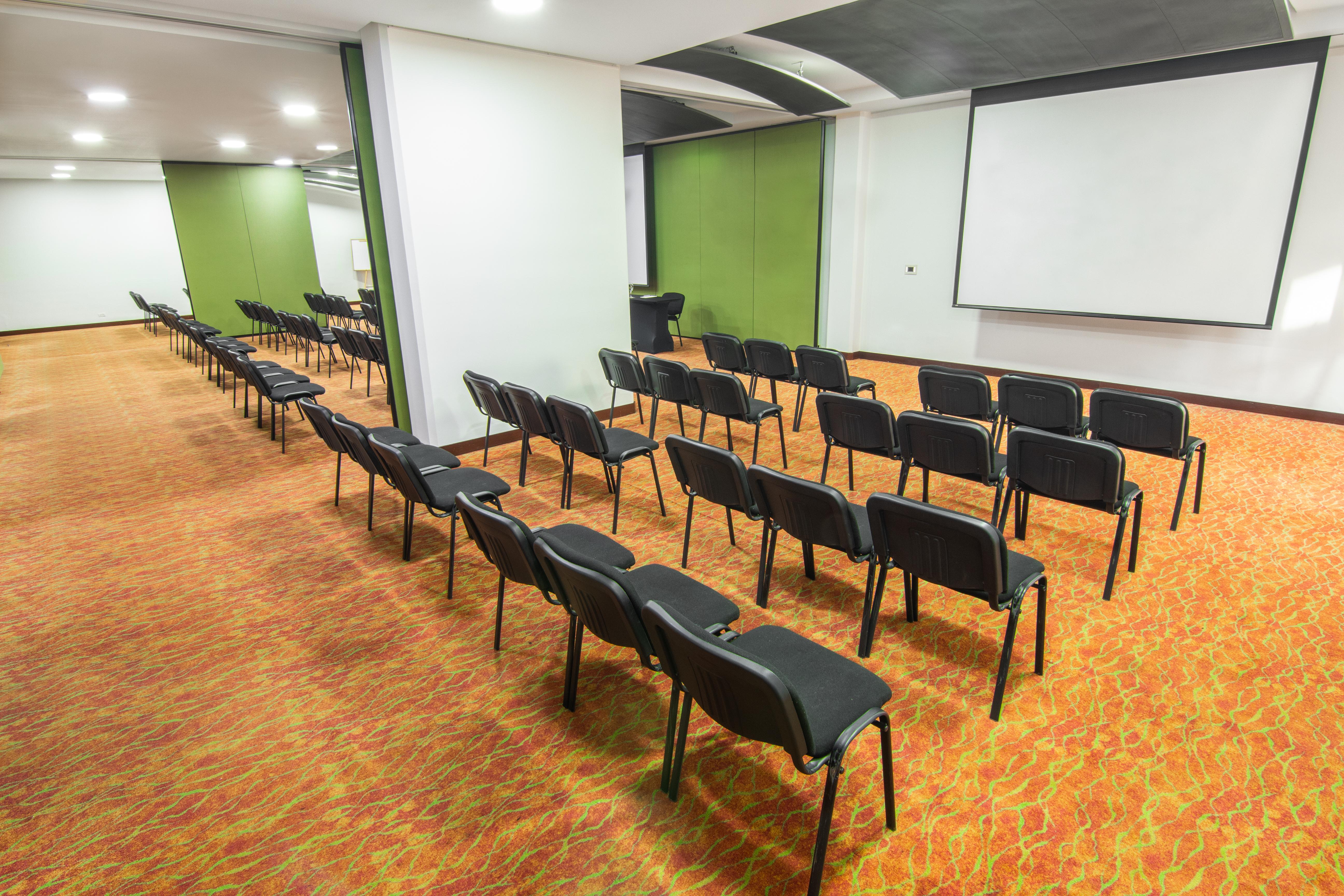 Best Western Plus 93 Park Hotel Bogota Bagian luar foto A typical lecture theatre