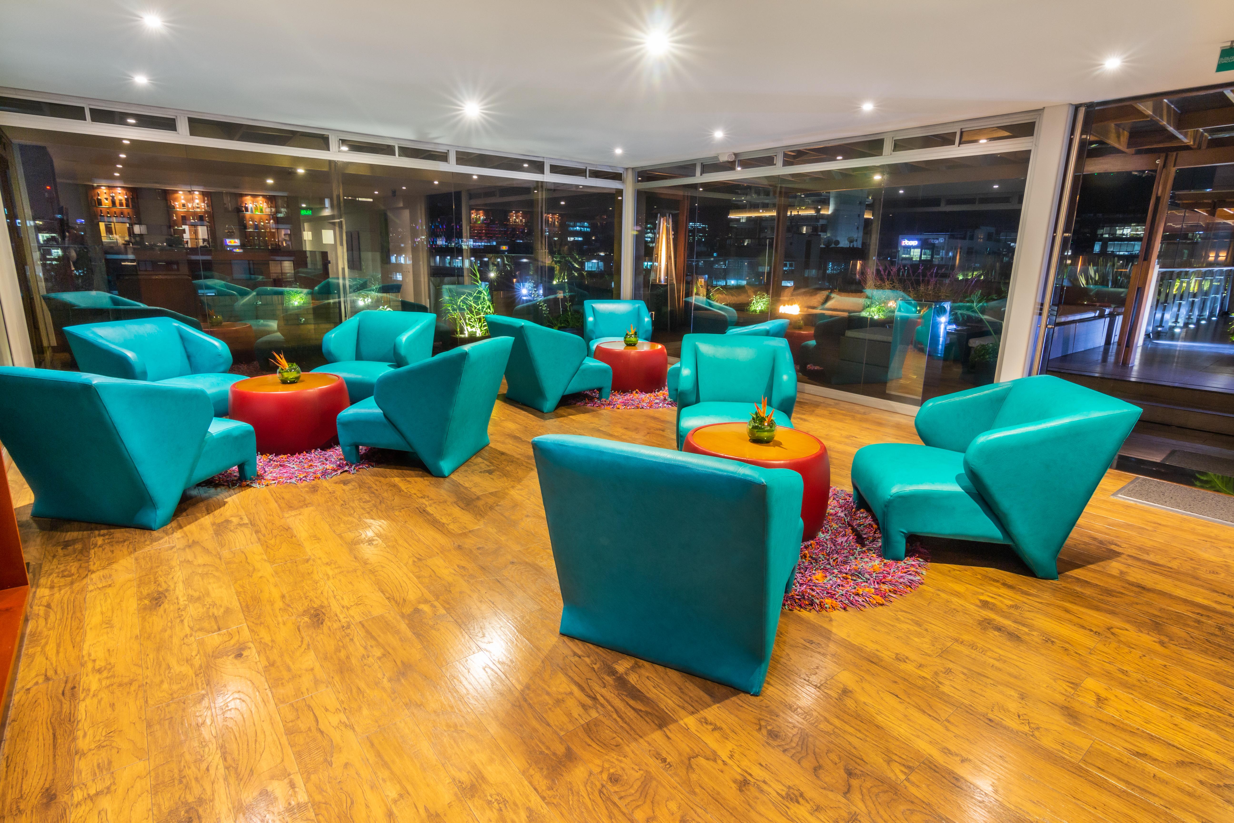Best Western Plus 93 Park Hotel Bogota Bagian luar foto The lounge at the airport