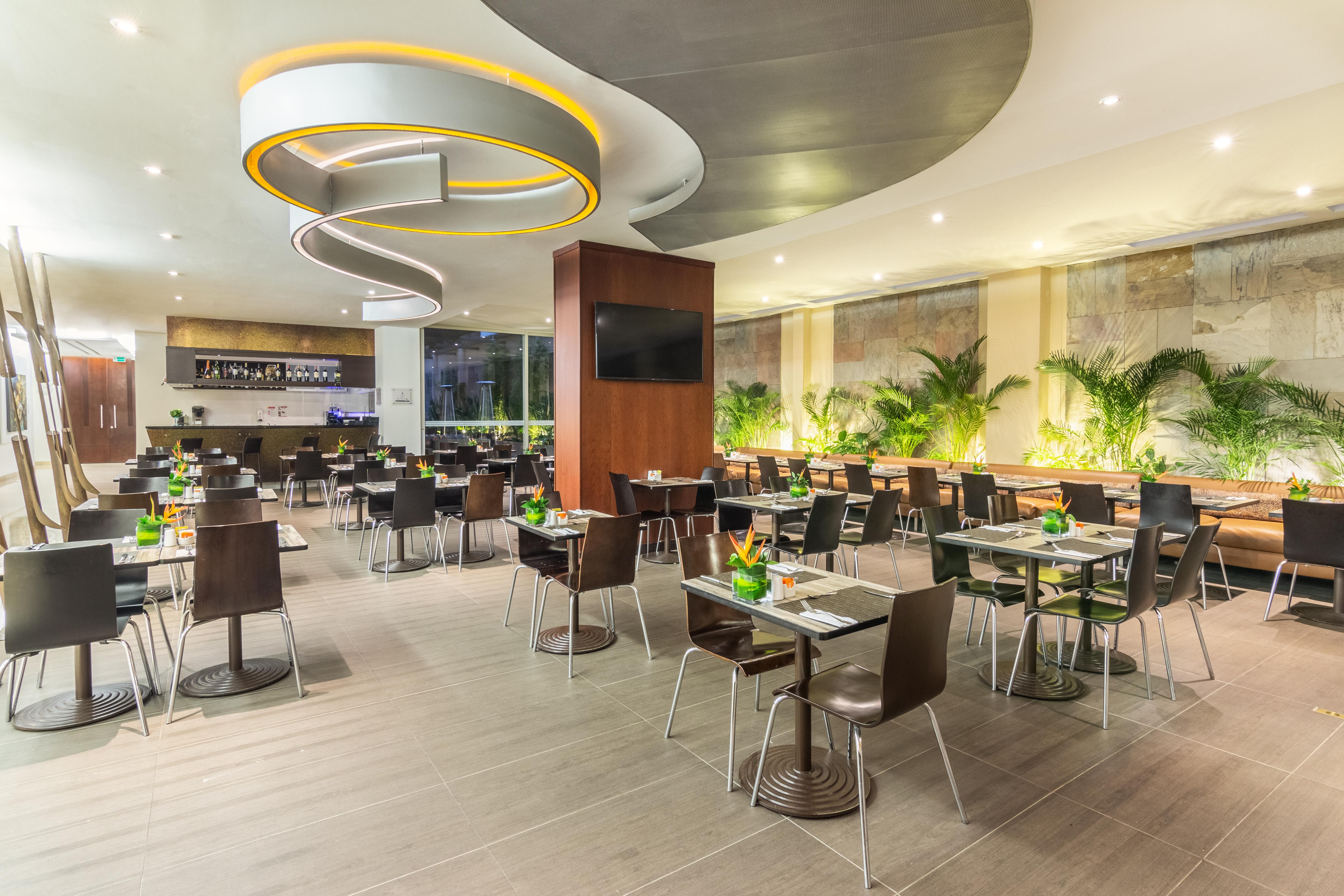 Best Western Plus 93 Park Hotel Bogota Bagian luar foto The lounge at the airport