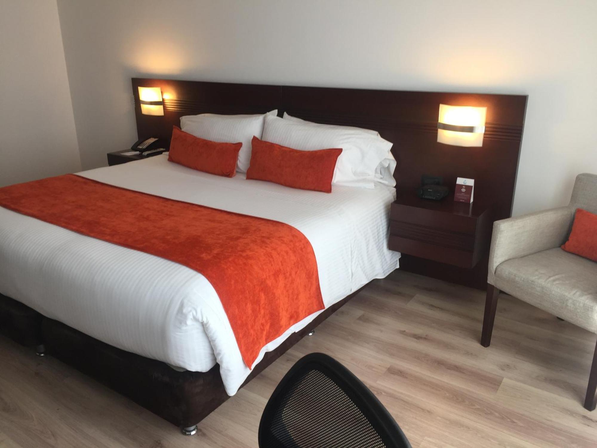Best Western Plus 93 Park Hotel Bogota Bagian luar foto A room at the hotel