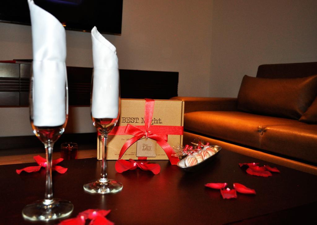 Best Western Plus 93 Park Hotel Bogota Bagian luar foto A romantic setting