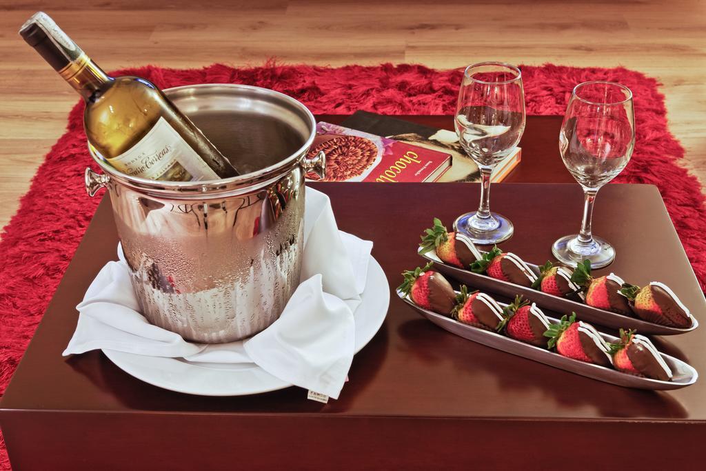 Best Western Plus 93 Park Hotel Bogota Bagian luar foto A wine cooler