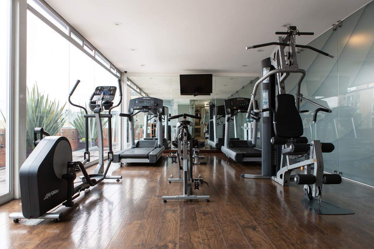 Best Western Plus 93 Park Hotel Bogota Bagian luar foto A gym in a hotel